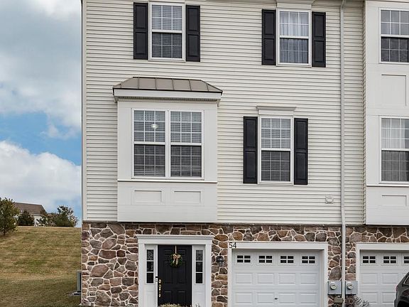 2nd image of 54 Narragansett Ln