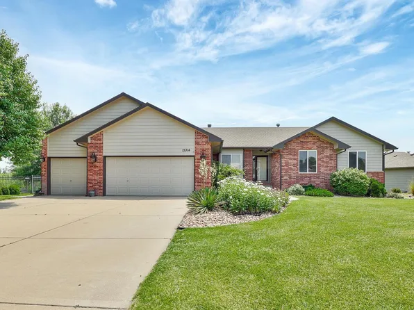 15314 W Hendryx Ct, Goddard, KS 67052