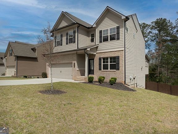 2nd image of 225 Evergreen Way
