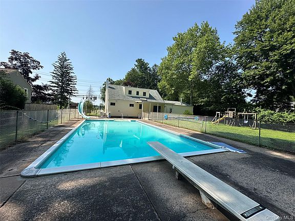 2nd image of 382 Convent Road