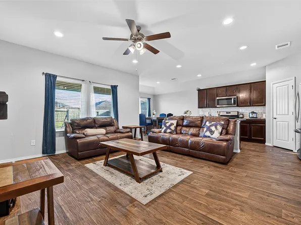 930 Bright Lotus Ln, Rosharon, TX 77583