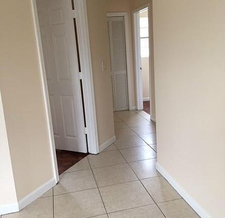 2nd image of 1549 W 16th St