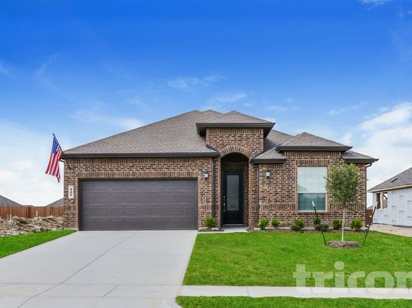 448 Lone Star Dr