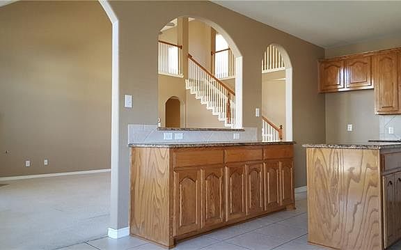 4th image of 11386 Jasper Dr