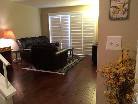 4th image of 839 Endicott Dr