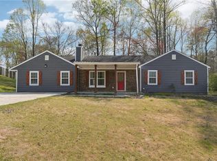 50 Spring Cir, Senoia, GA 30276