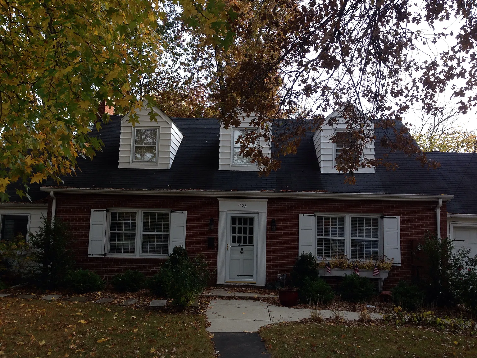 403 Lafayette Ave photo 1