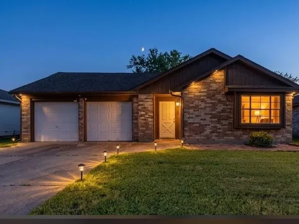 13822 Maisemore Rd, Houston, TX 77015