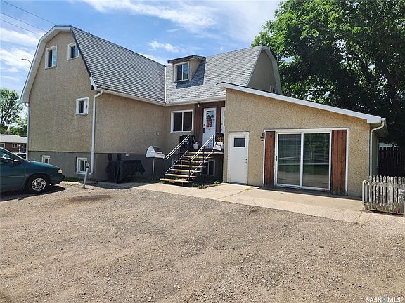2nd image of 901 King STREET