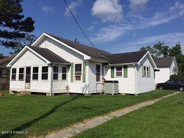2nd image of 133 Prairie Ave