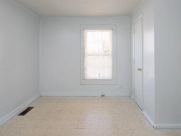 515 W Davidson Ave — Photo 10