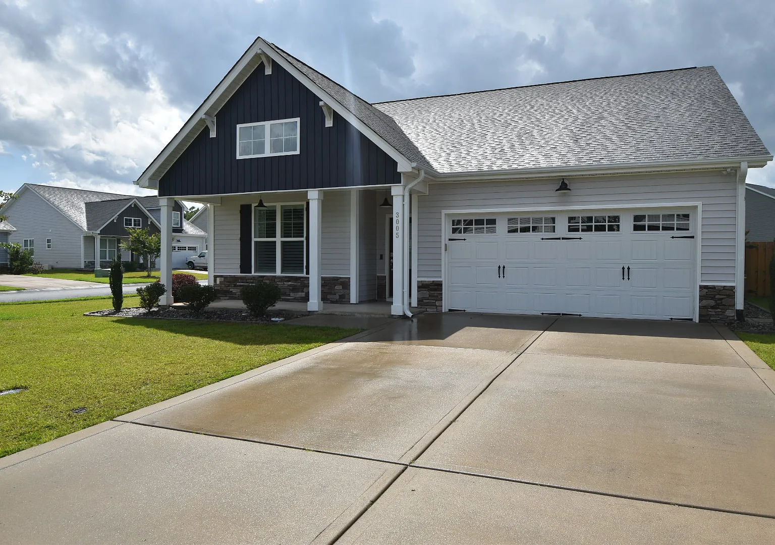 3 bed, 1615 sqft, $2,400 — Photo 1