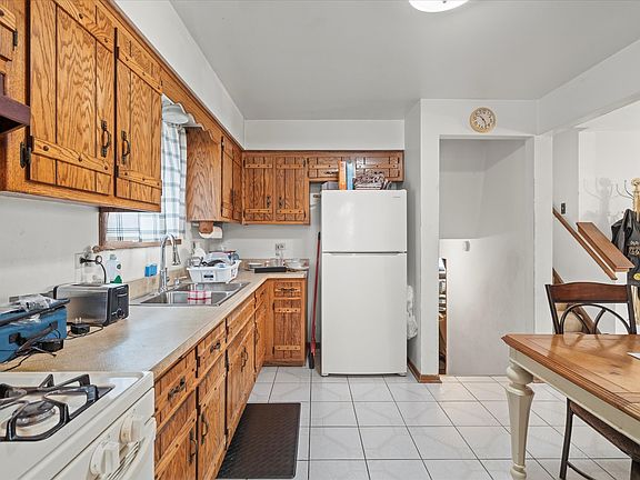 5th image of 12539 S Wentworth Ave