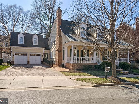 4th image of 3813 Village Park Dr