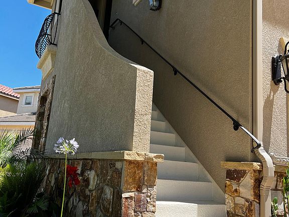 4th image of 40047 Montage Ln #B
