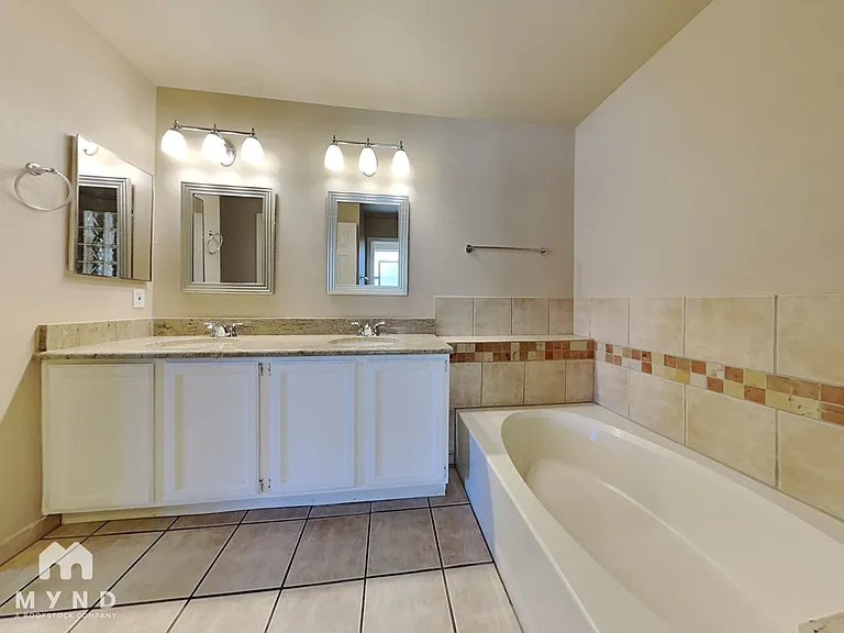 3018 W Laquila Aerie — Photo 19