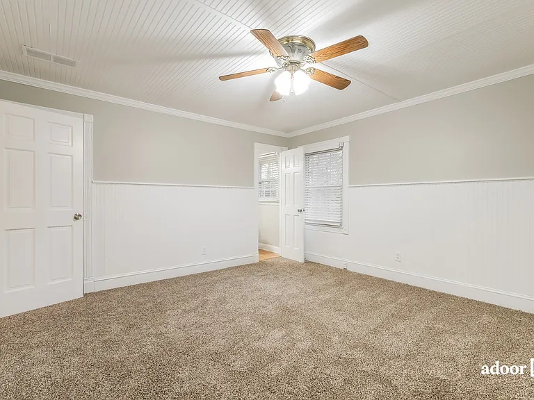 704 Clubhouse Dr SE — Photo 15