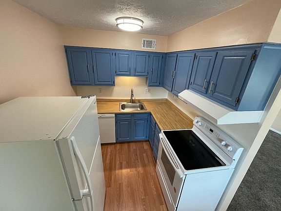 Kitchen area.