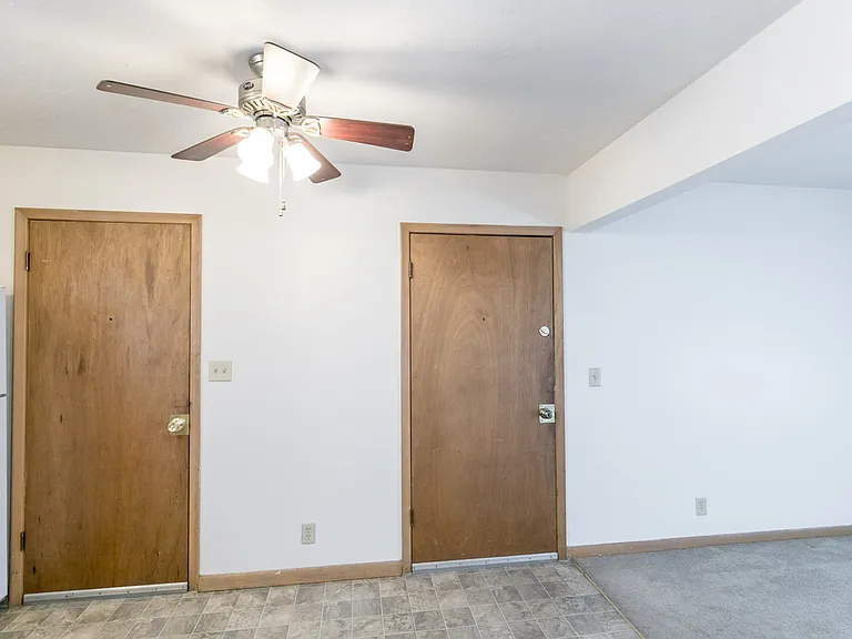 2208 N Cotner Blvd #6 — Photo 2