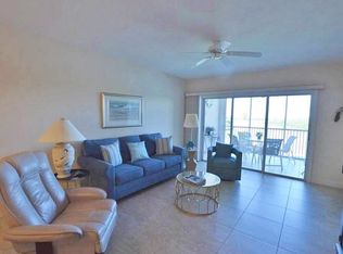 33 Bluebill Ave APT 304, Naples, FL 34108
