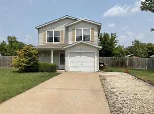 975 Trojan Cir, Troy, MO 63379