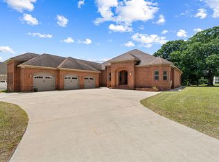 215 Little Hickory Dr, Lizella, GA 31052