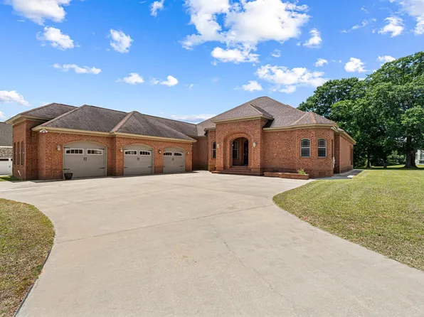 215 Little Hickory Dr, Lizella, GA 31052
