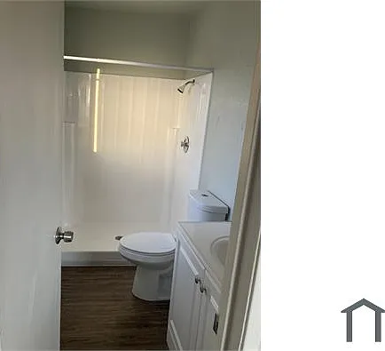 2 bed, 835 sqft, $2,700 — Photo 3