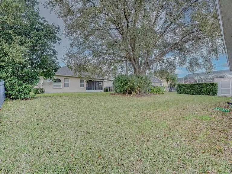 1175 Chessington Cir — Photo 21