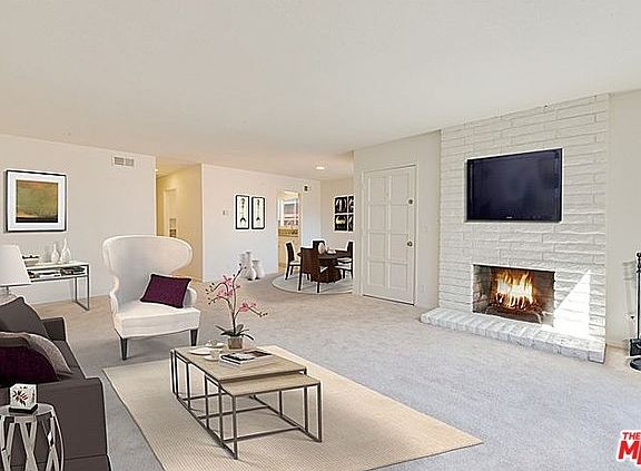 3rd image of 2037 Laurie Ln