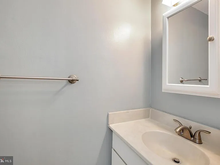 1612 W Abingdon Dr — Photo 20