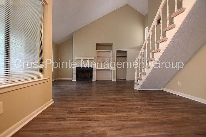 1st image of 1747 Eaglewood Dr