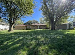 5548 Washington St, Merrillville, IN 46410