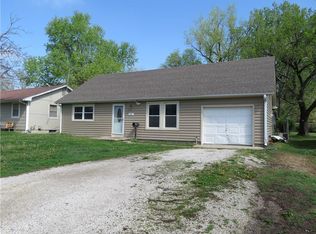 306 Kelly Ave, Osawatomie, KS 66064