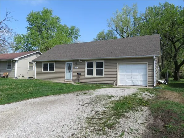 306 Kelly Ave, Osawatomie, KS 66064