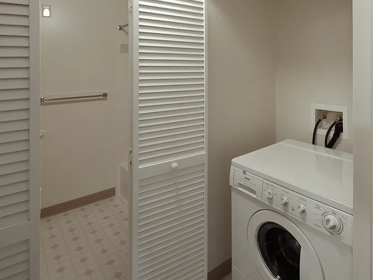 Laundry washer dryer in-unit