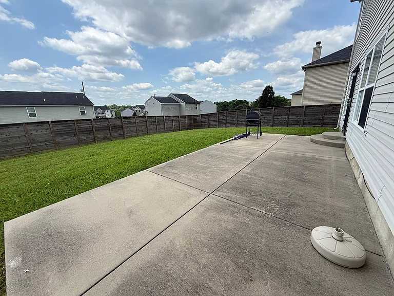 1124 Harmony Ln — Photo 36