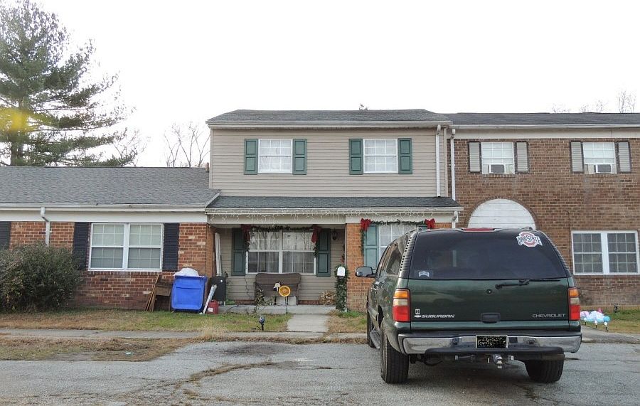 1st image of 32 Meadow Wood Ln