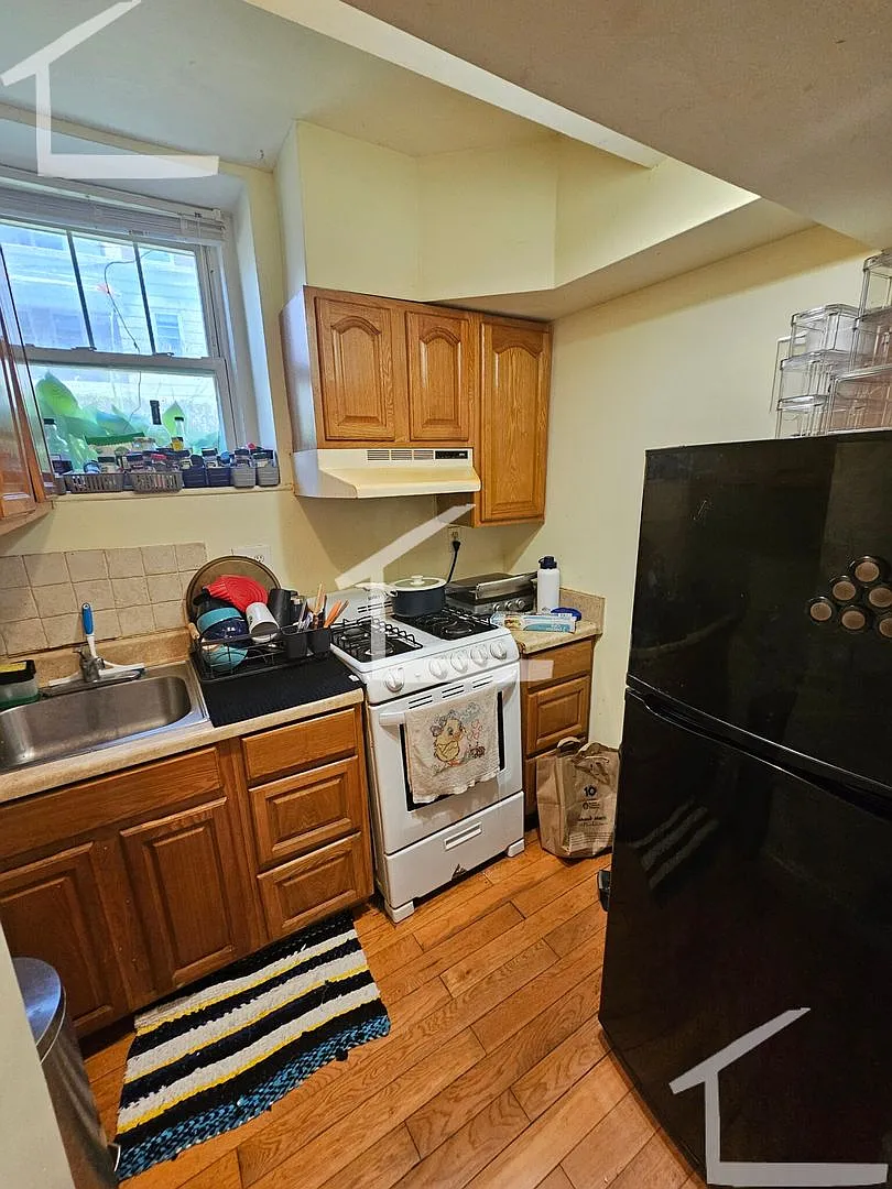 This Is A Basement Unit — Photo 1