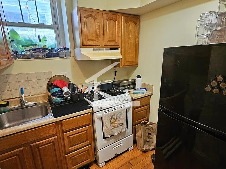 108 Washington St #1B — Photo 1