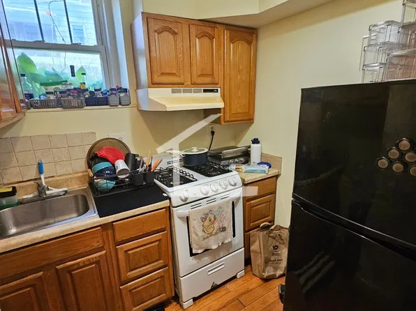 108 Washington St, Brighton, MA