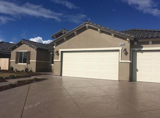 16013 W Ashli Ave, Kerman, CA 93630