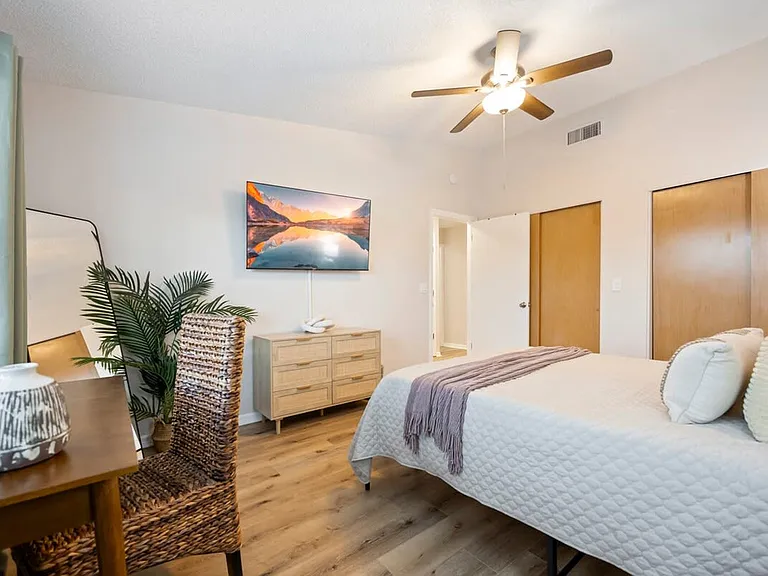 Bedroom