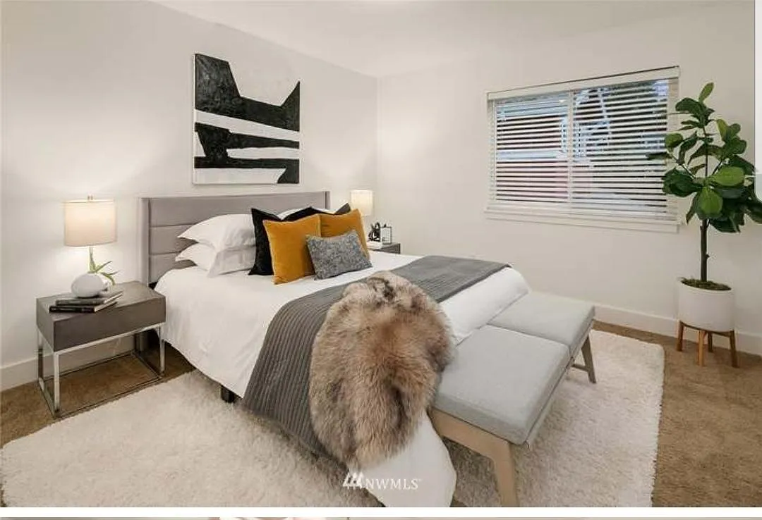 2 bed, 970 sqft, $2,690 — Photo 2
