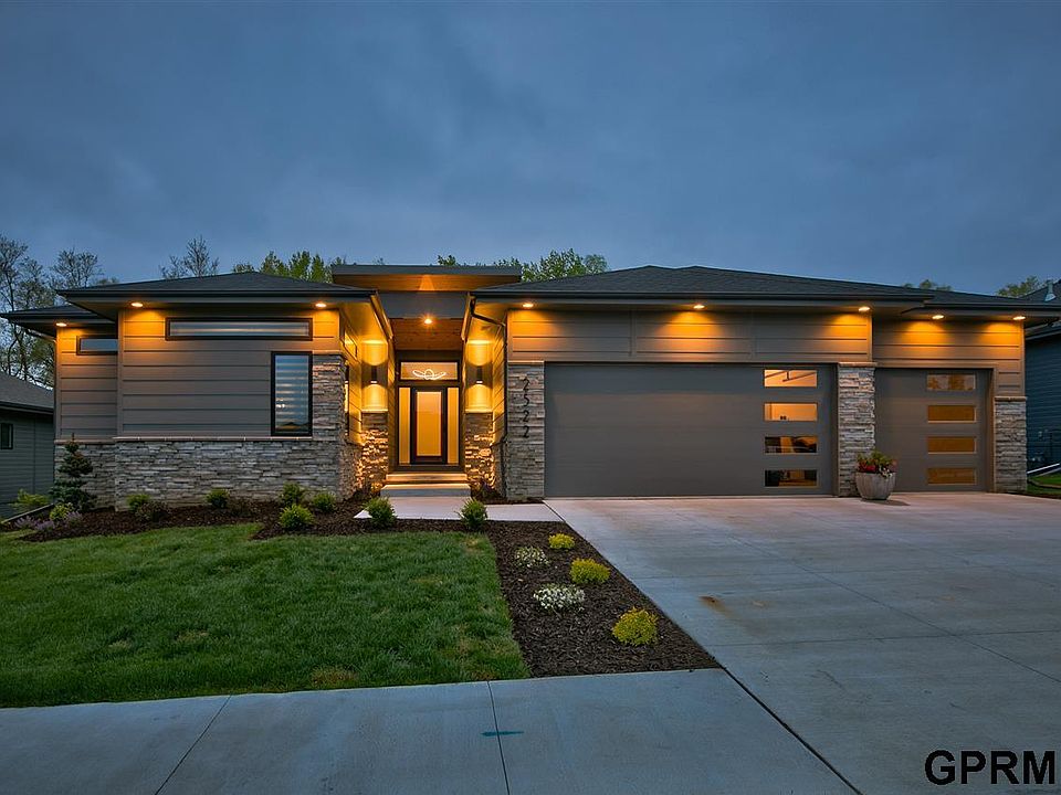 1st image of 2522 N 188th St