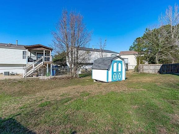 3rd image of 8228 Wynewood Ct