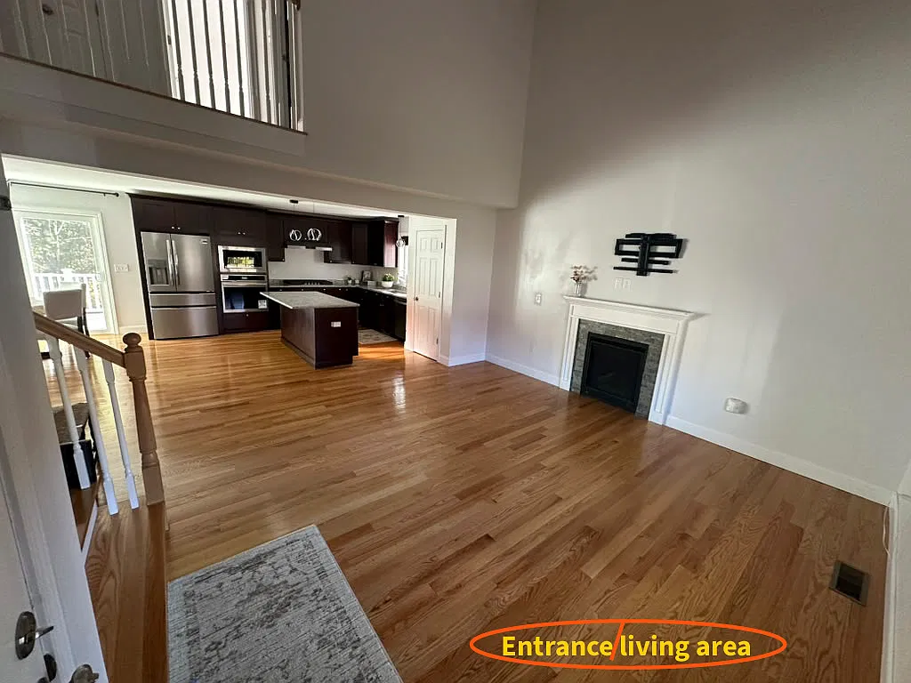 4 bed, 3010 sqft, $4,350 — Photo 2