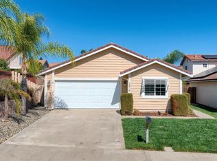 2414 Heatherwood Ct, Escondido, CA 92026
