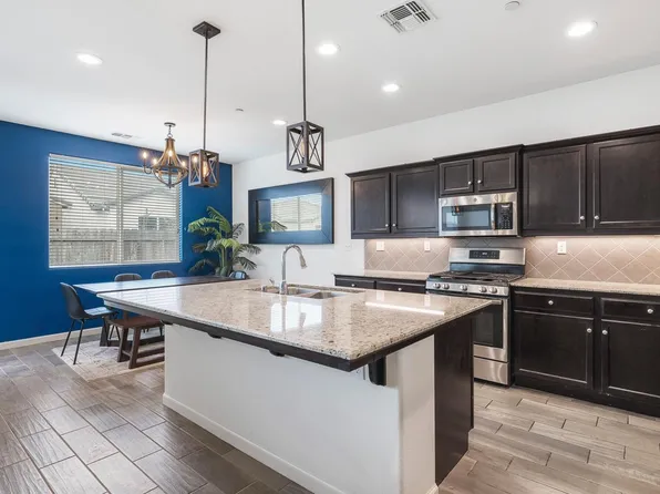 3976 Pontiac Ave, Clovis, CA 93619