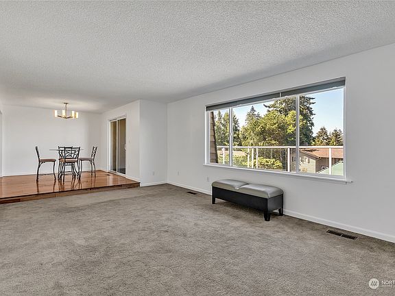 4th image of 7703 19th Street Ct W